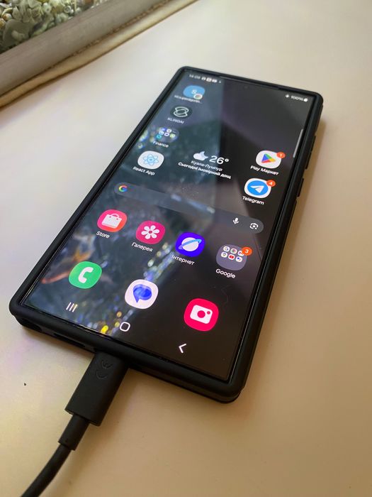 Samsung S24 Ultra 256 gb на гарантії офіційний