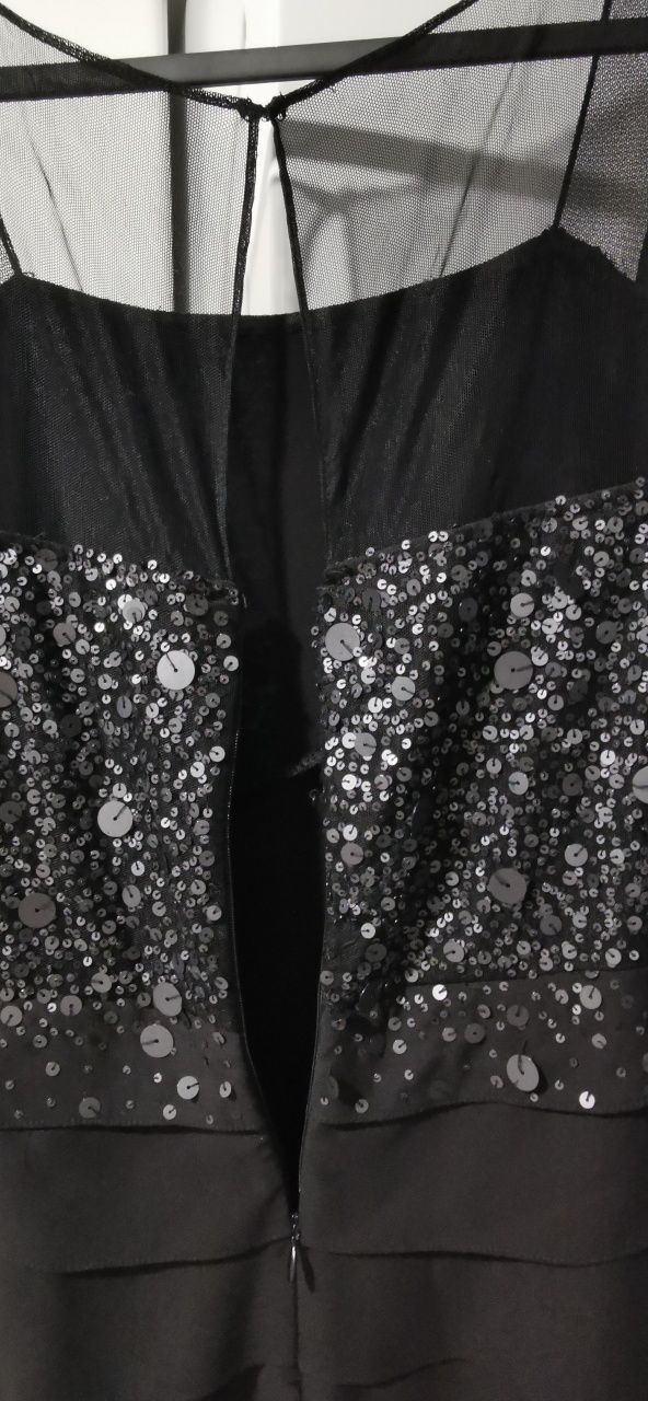 Vestido preto de festa, para sair à noite