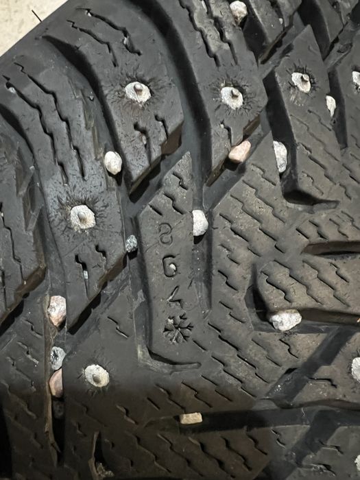Nokian Hakkapelita 8 205/60/R16