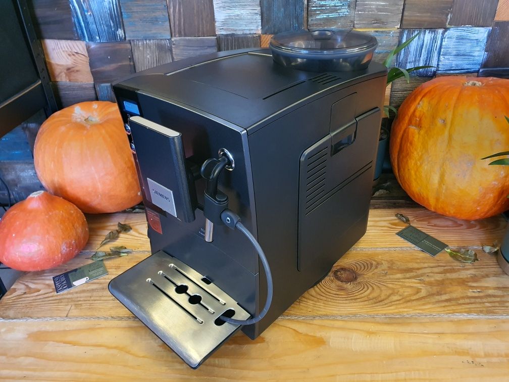 Automatycznie spienia i mieli kawę- Siemens eq.5 macchiato po serwisie