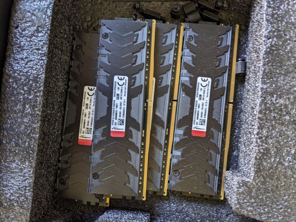 DDR4 Kingston HyperX 32 gb