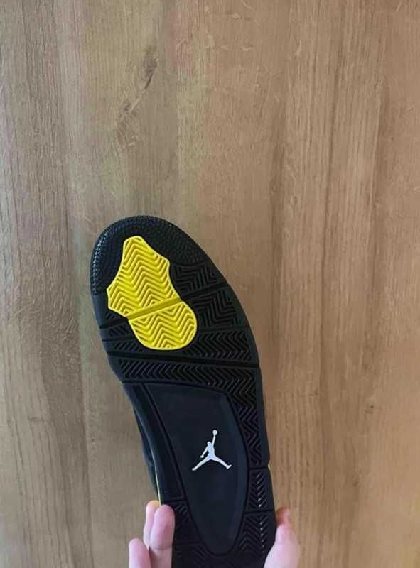 NikeAir Jordan4Retro R.42