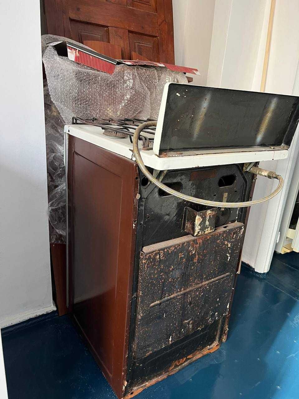 Продам газову плиту Elekta