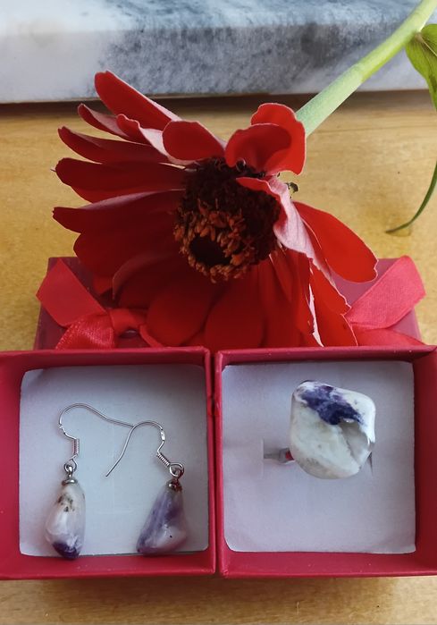 Brincos em Prata 925 com Pedras Naturais Tiffany + Anel de Brinde regu