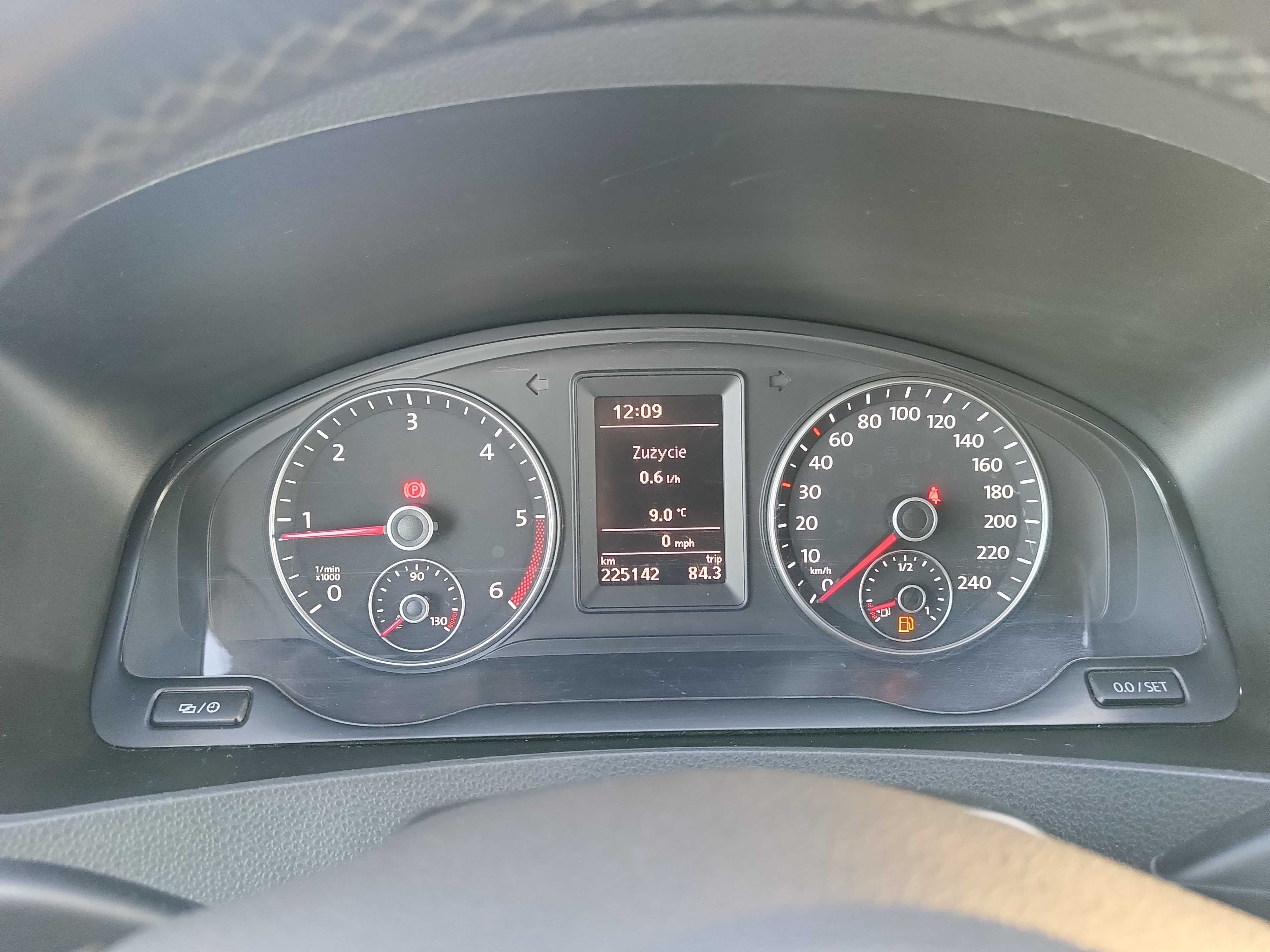 Volkswagen Caravelle T5 2.0/140KM