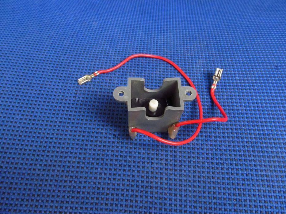 Кнопка вкл/выкл пылесоса 220В