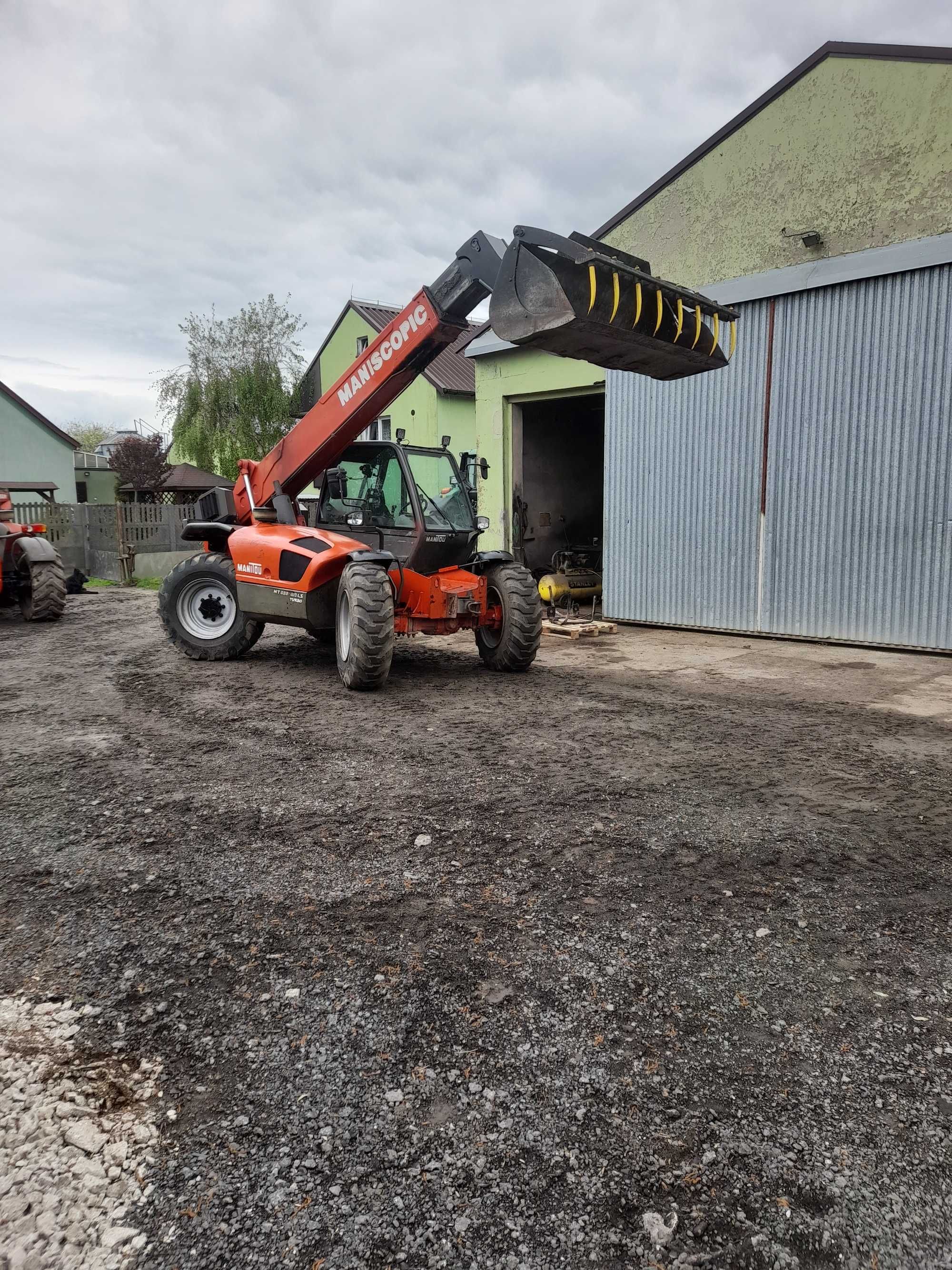 Manitou 835-120LS Turbo