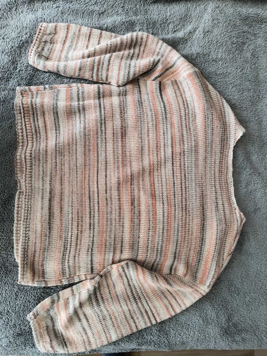 Sweter zapinany beżowy