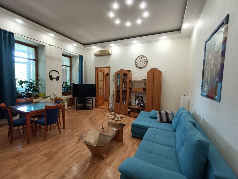 Продам квартиру с ремонтом возле парка Чкалова