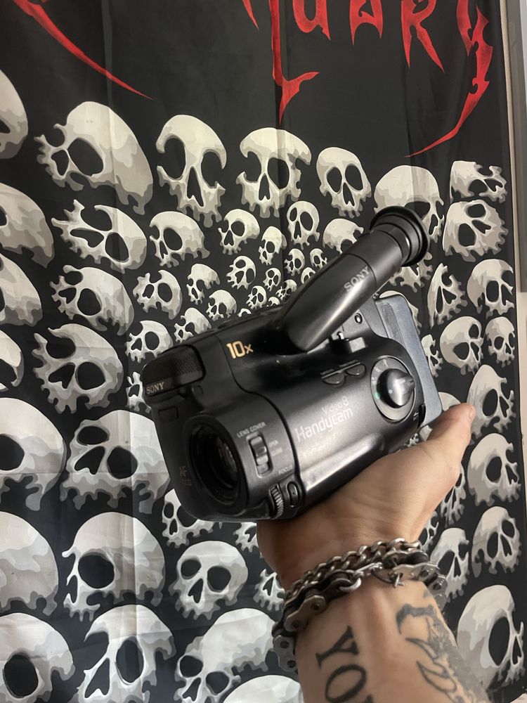 Sony handycam ccs-tr202e