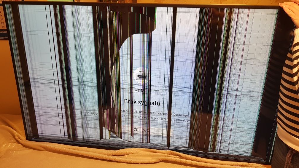 Dwa Samsung i 55" Uszkodzone na części bądź do naprawy