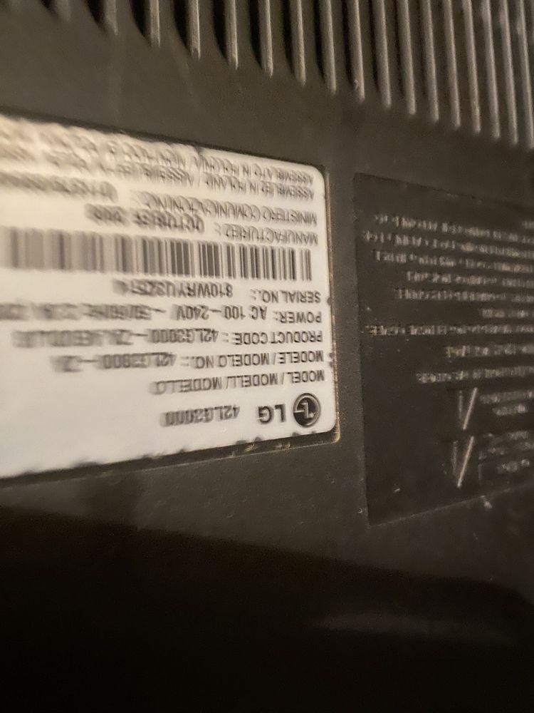 Lg   lcd pęknięty reszta Ok