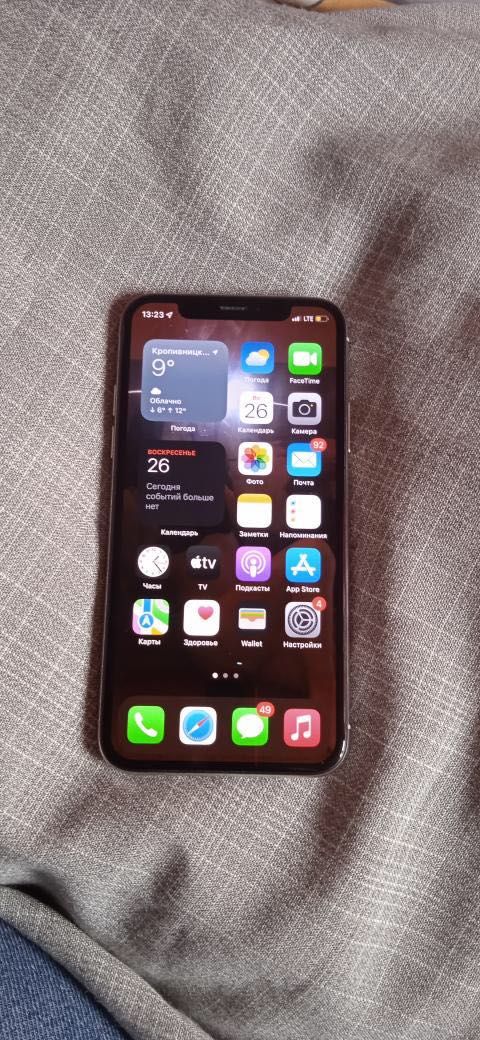 iPhone X, 64ГБ, аккумулятор 100%