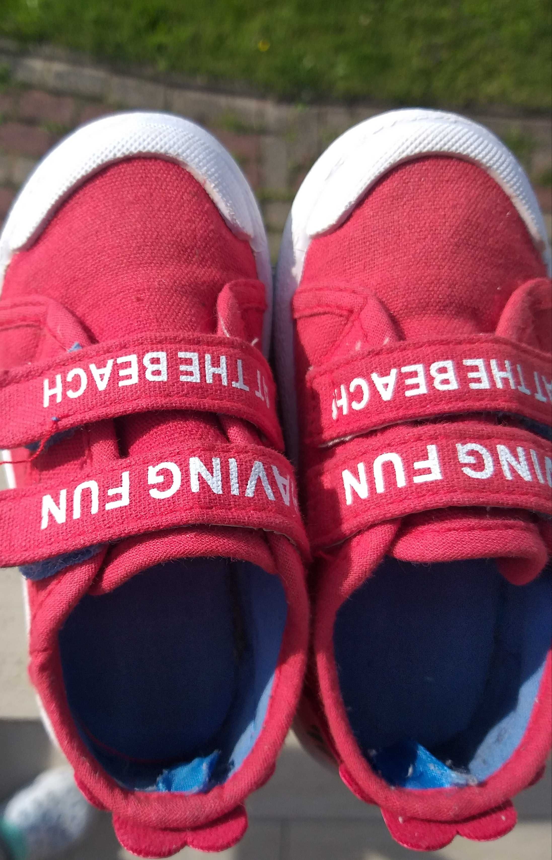Śliczne czerwone trampki buciki buty r. 23