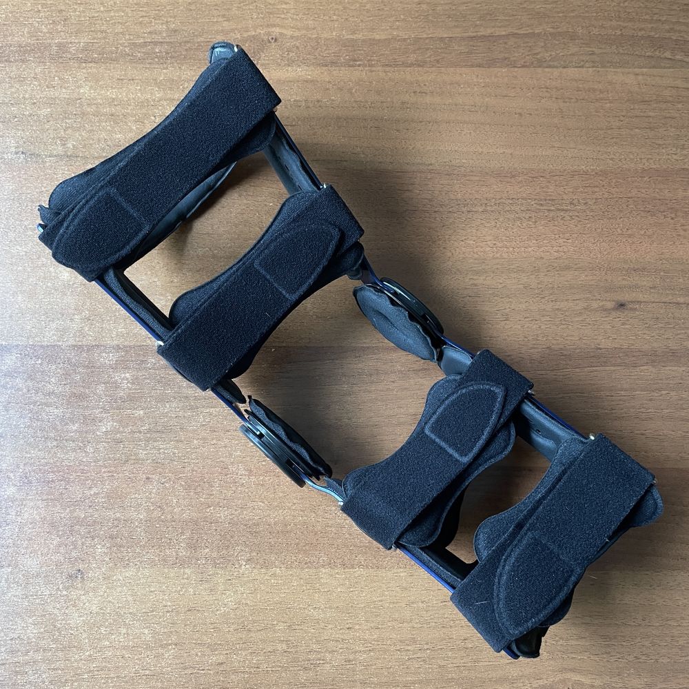 Колінний ортез, туртор (функціональний) BAUERFEIND SecuTec Genu 3/R