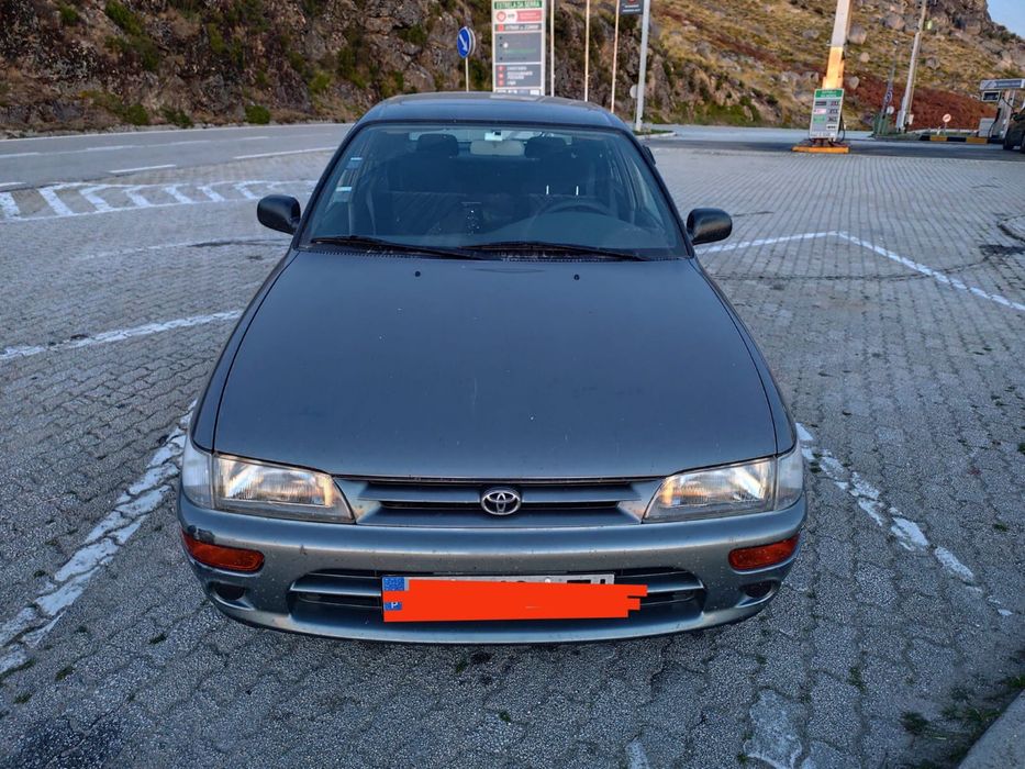 Toyota Corolla XLi hatchback ano 95