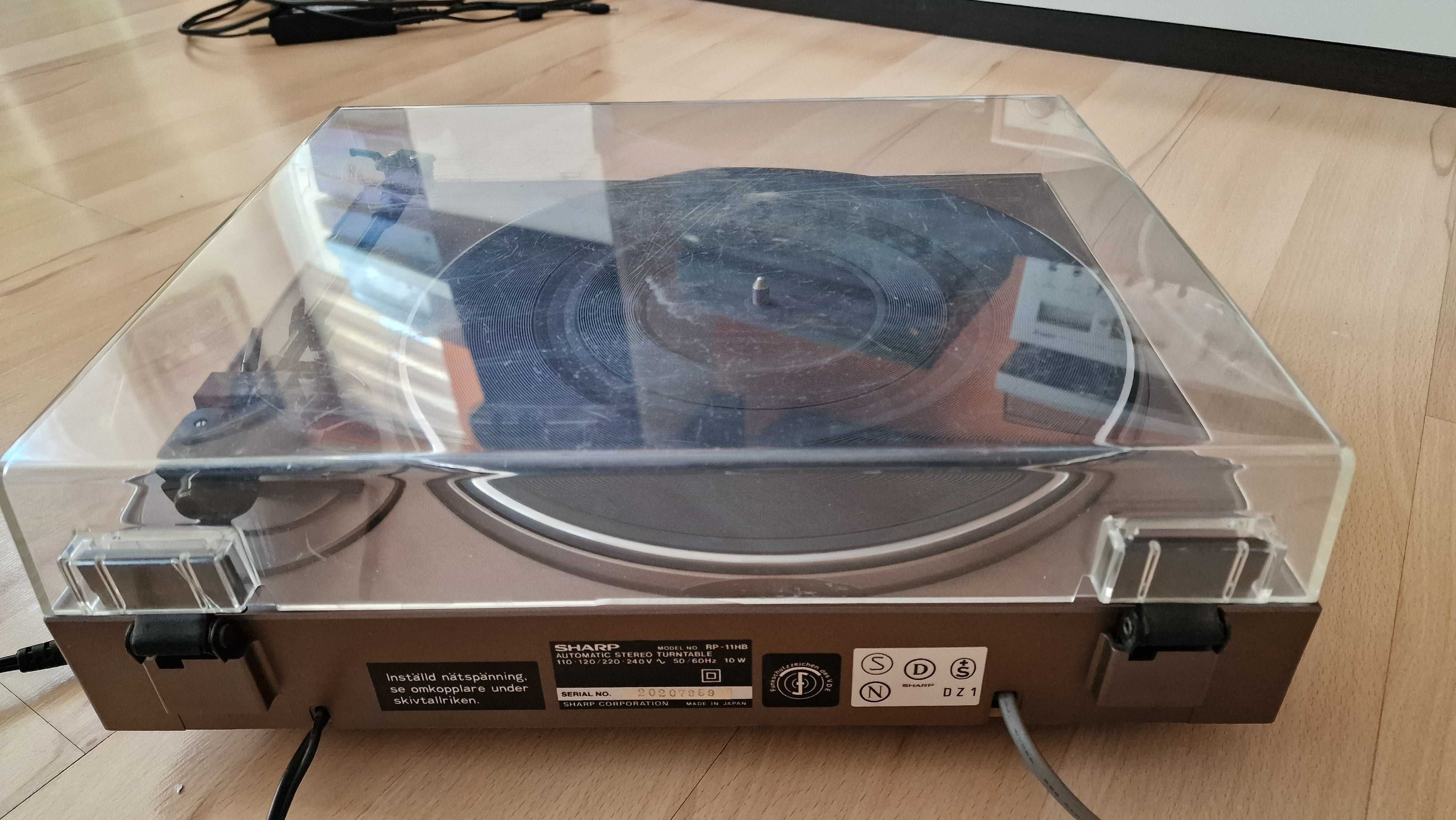 Sharp RP-11 gramofon