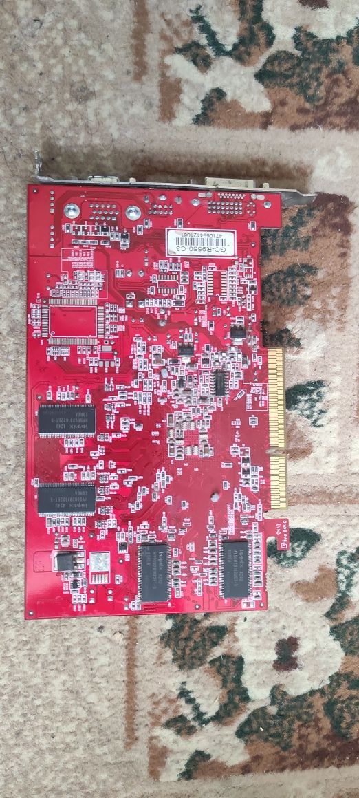 В продаже видео карты ddr2