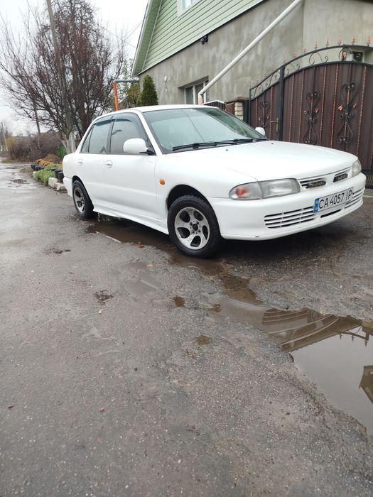 Mitsubishi lancer 1995р