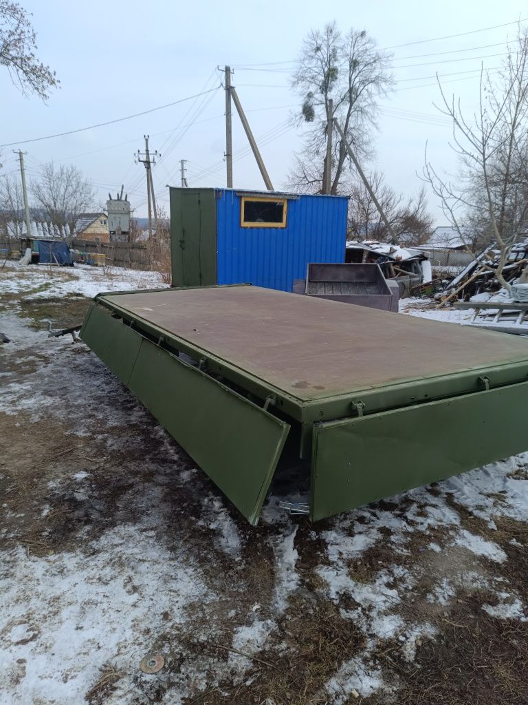 Прицеп з откривающимися бортами