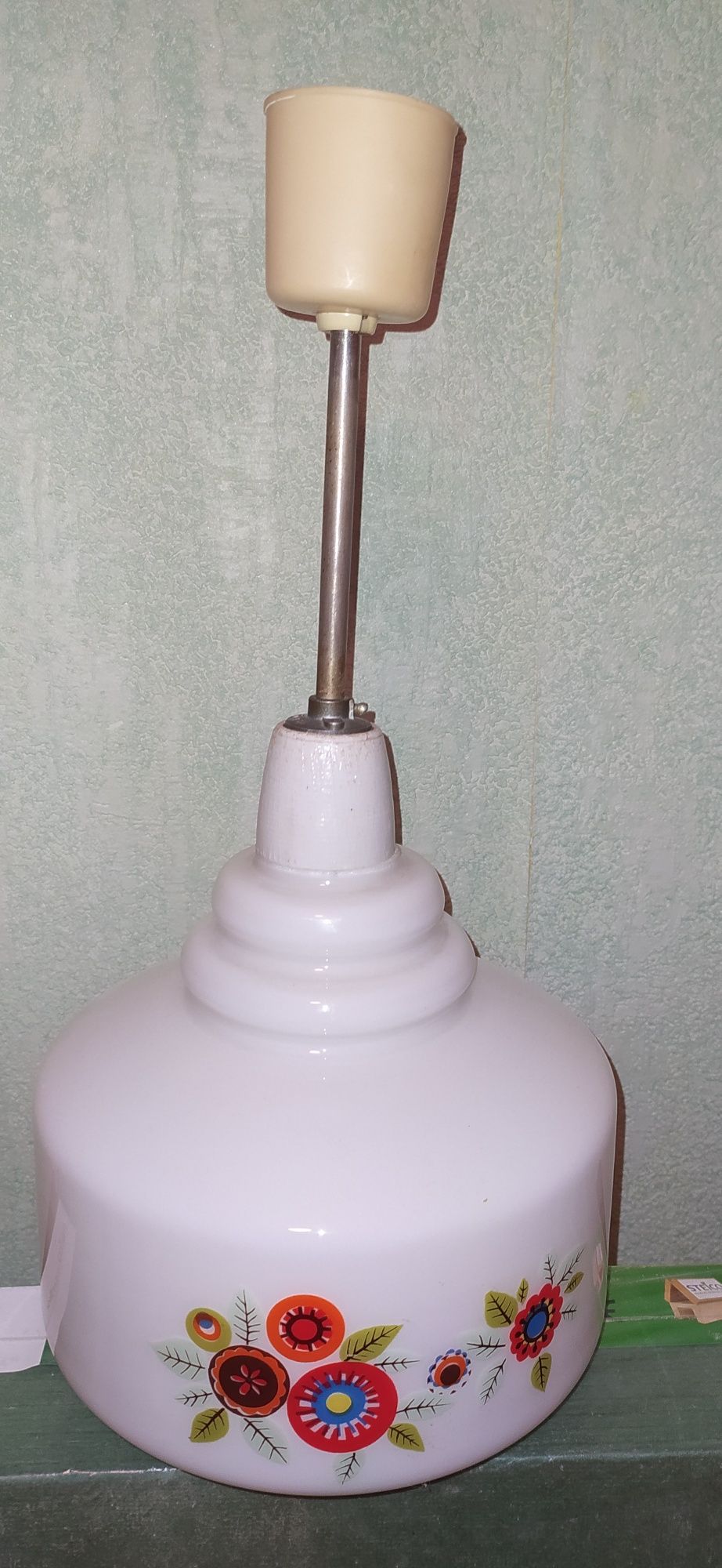 Lampa szklana retro z PRL, sprawna