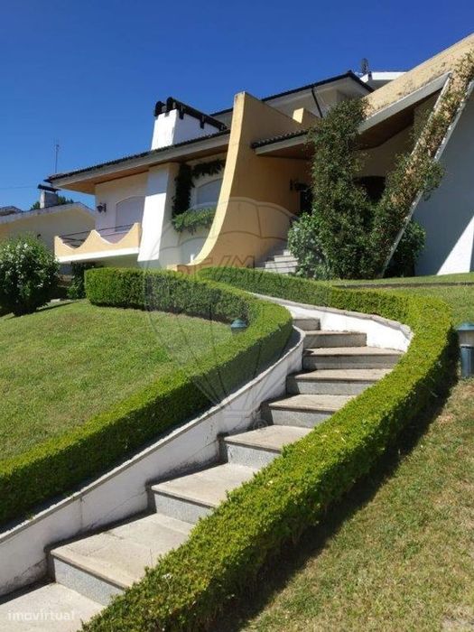 Moradia T6 para venda