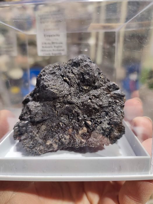 Minerały do kolekcji uranowe