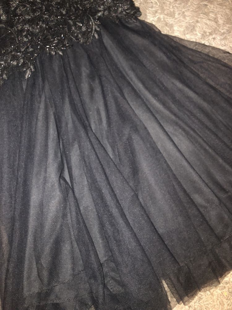 Sukienka czarna tiulowa