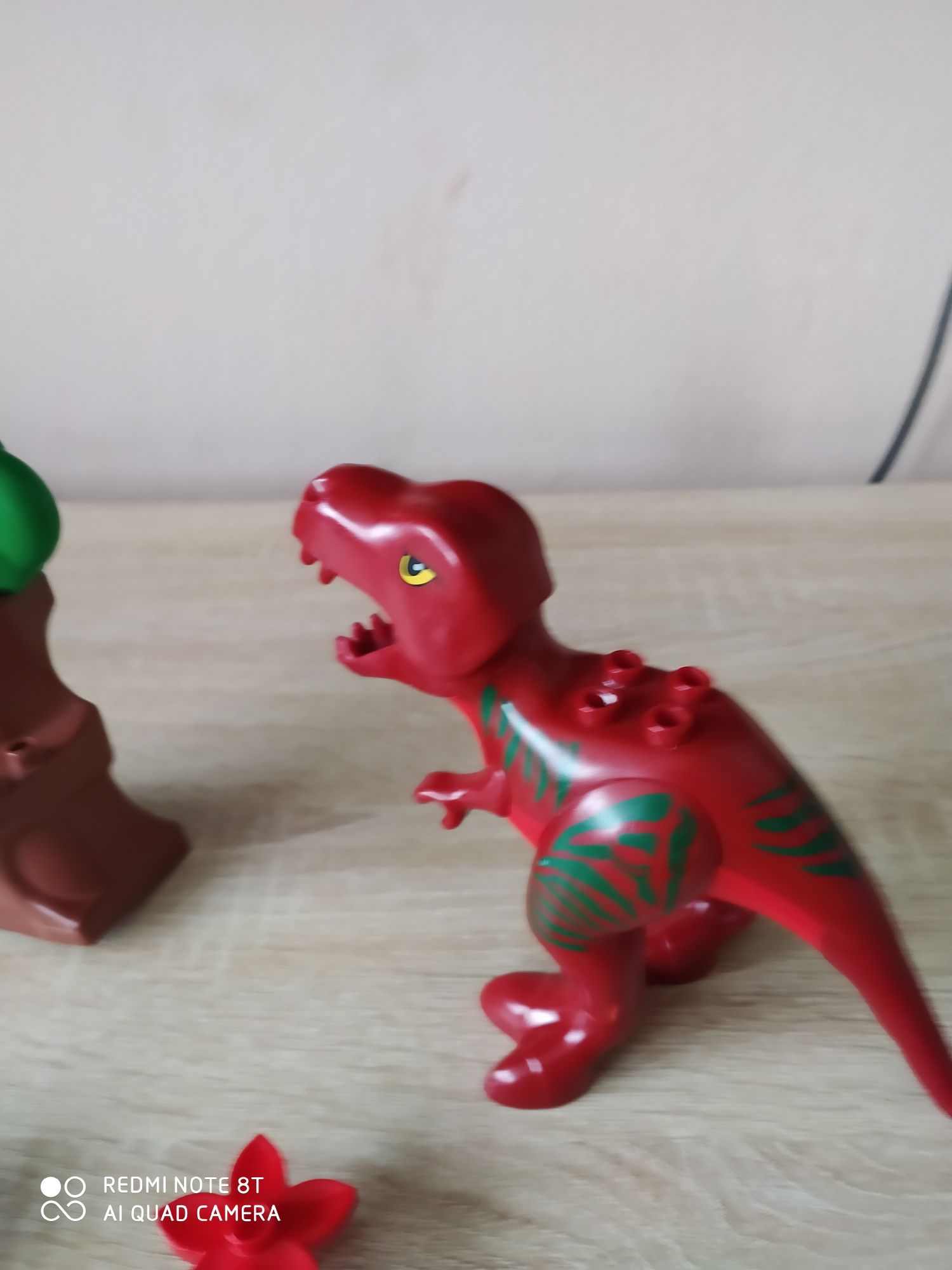 Lego duplo dinozaur duży jaskiniowiec