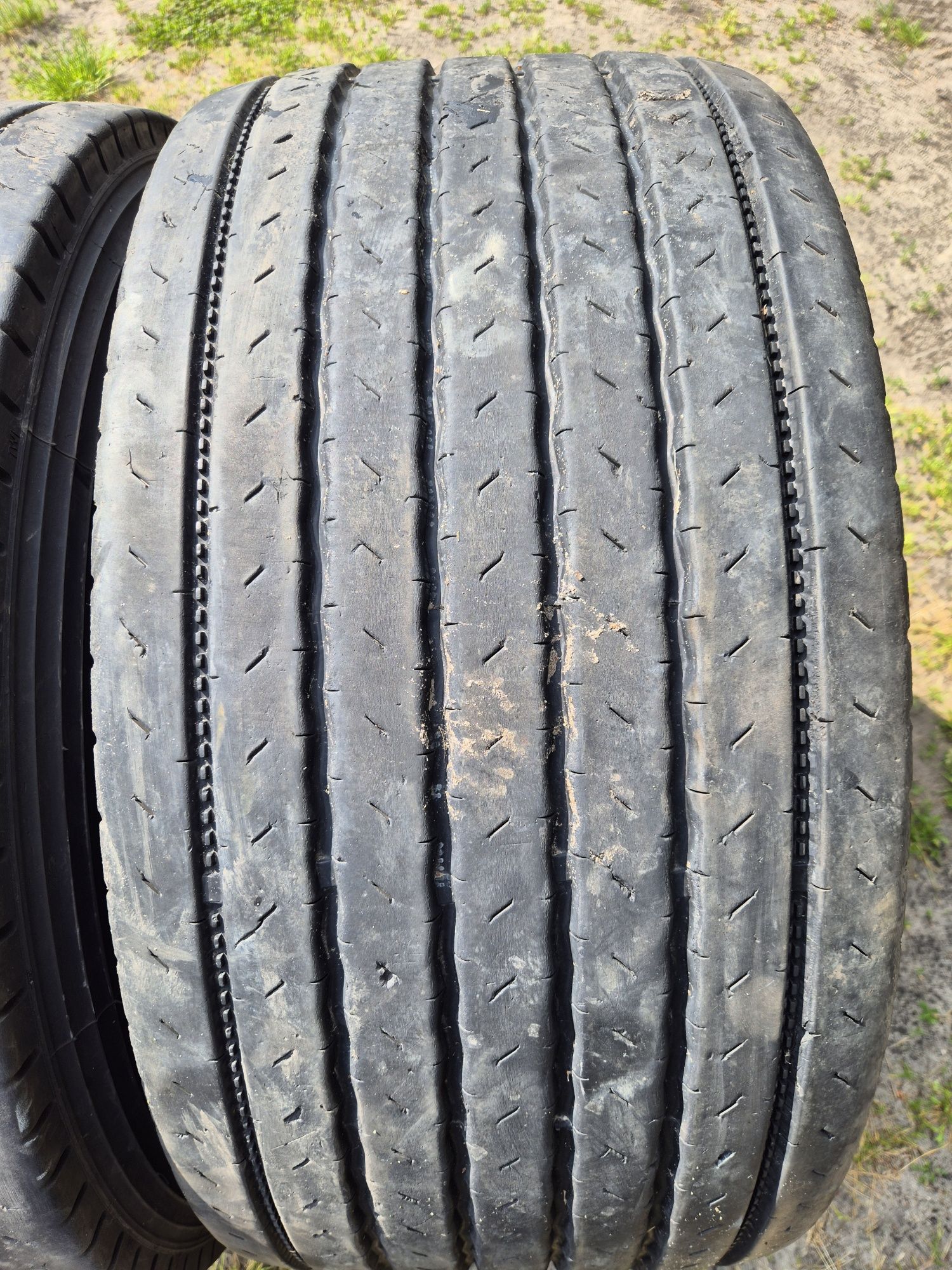 Opony 385/55r19.5