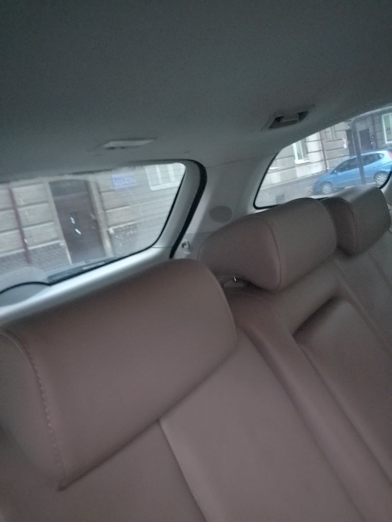 Продається Mazda CX7 2011 року