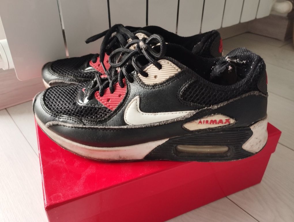 Кросівки жіночі nike