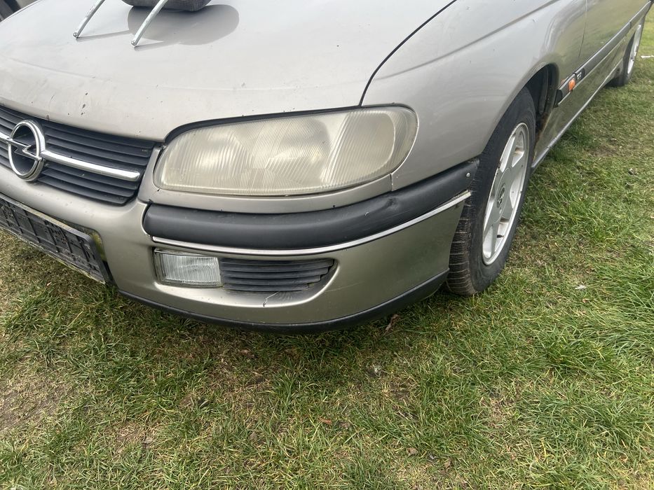 Фари,туманки,рішотка,крило переднє,опель омега