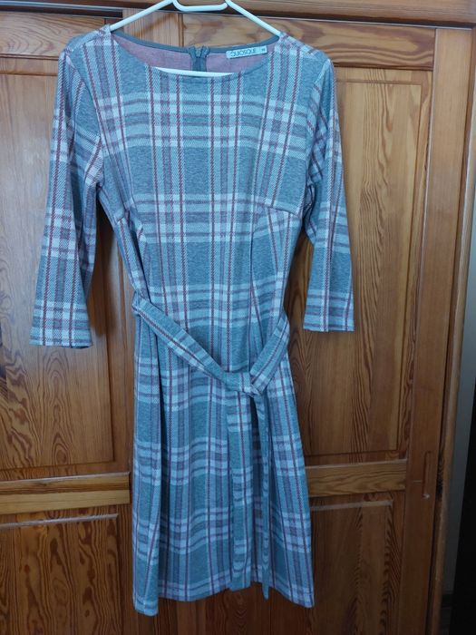 Sukienka prosta Quiosque