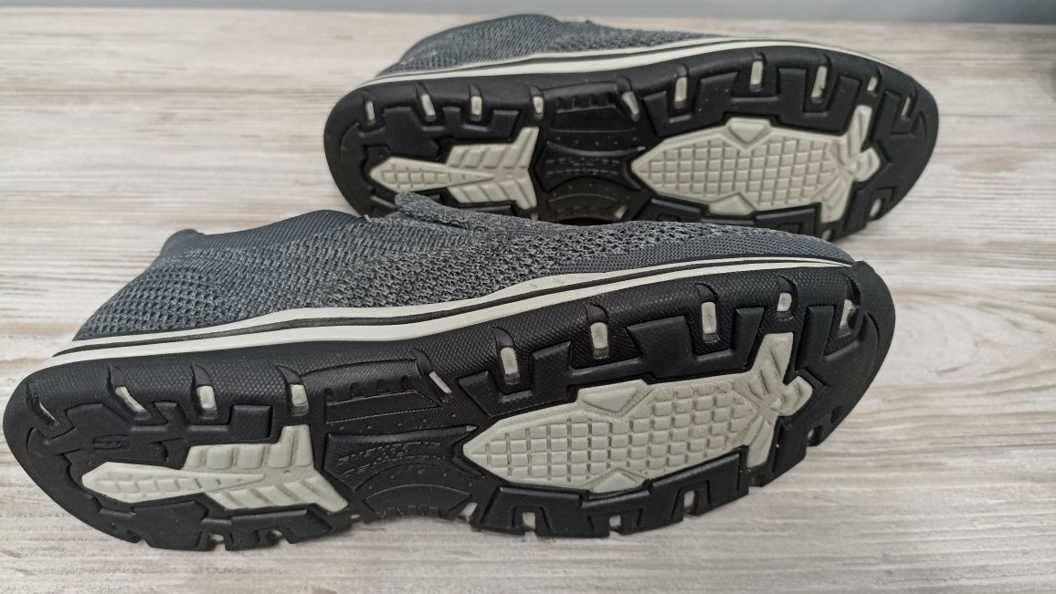 Skechers Mens Relaxed Fit Expected Gomel, USA 9 (27 см), б/в