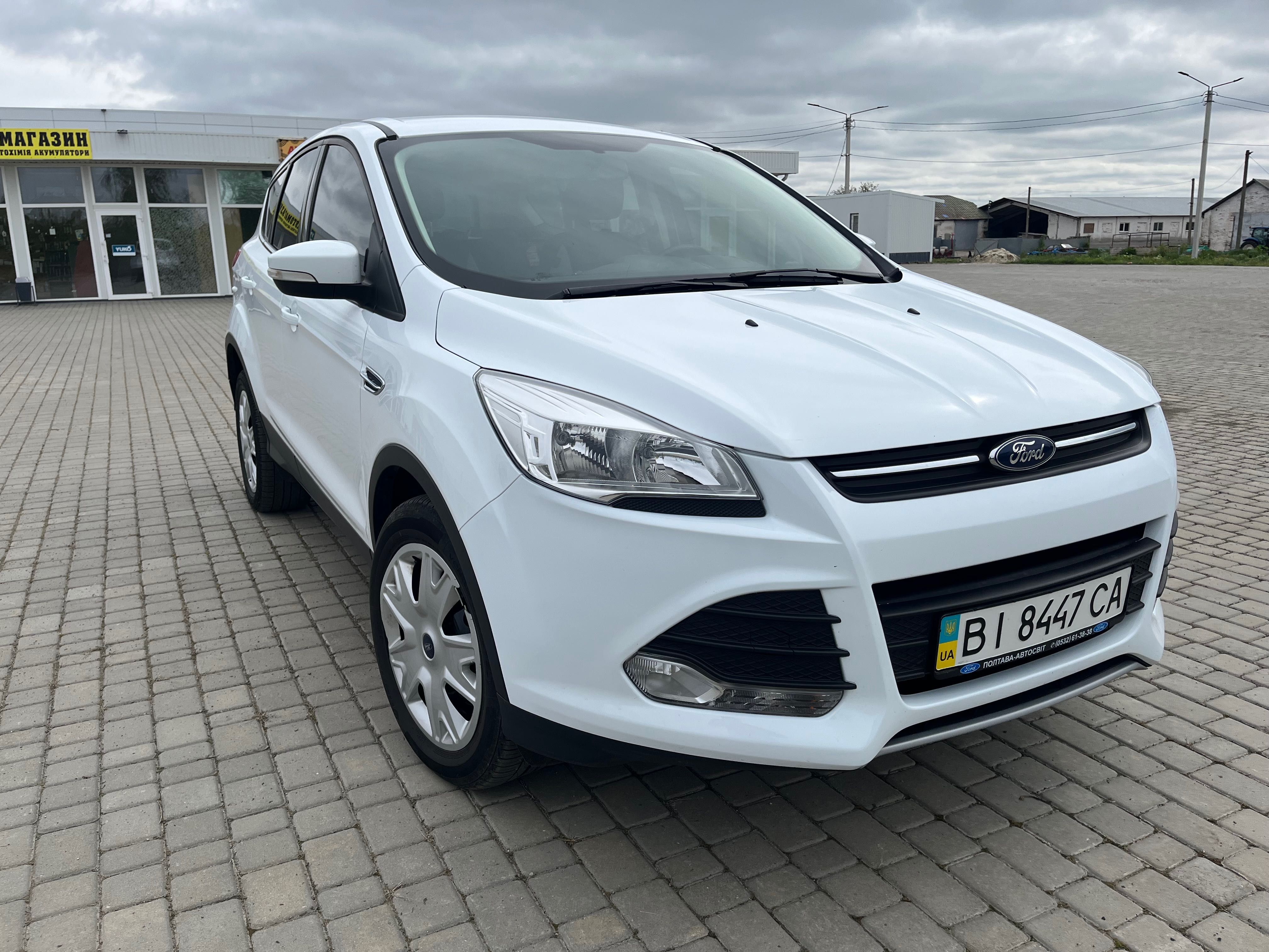 Ford Kuga 2014 року