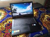 Ноутбук Lenovo Леново працюючий з відеокартою Radeon