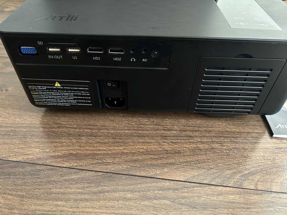 Projektor FULL HD Artlii Energon 1