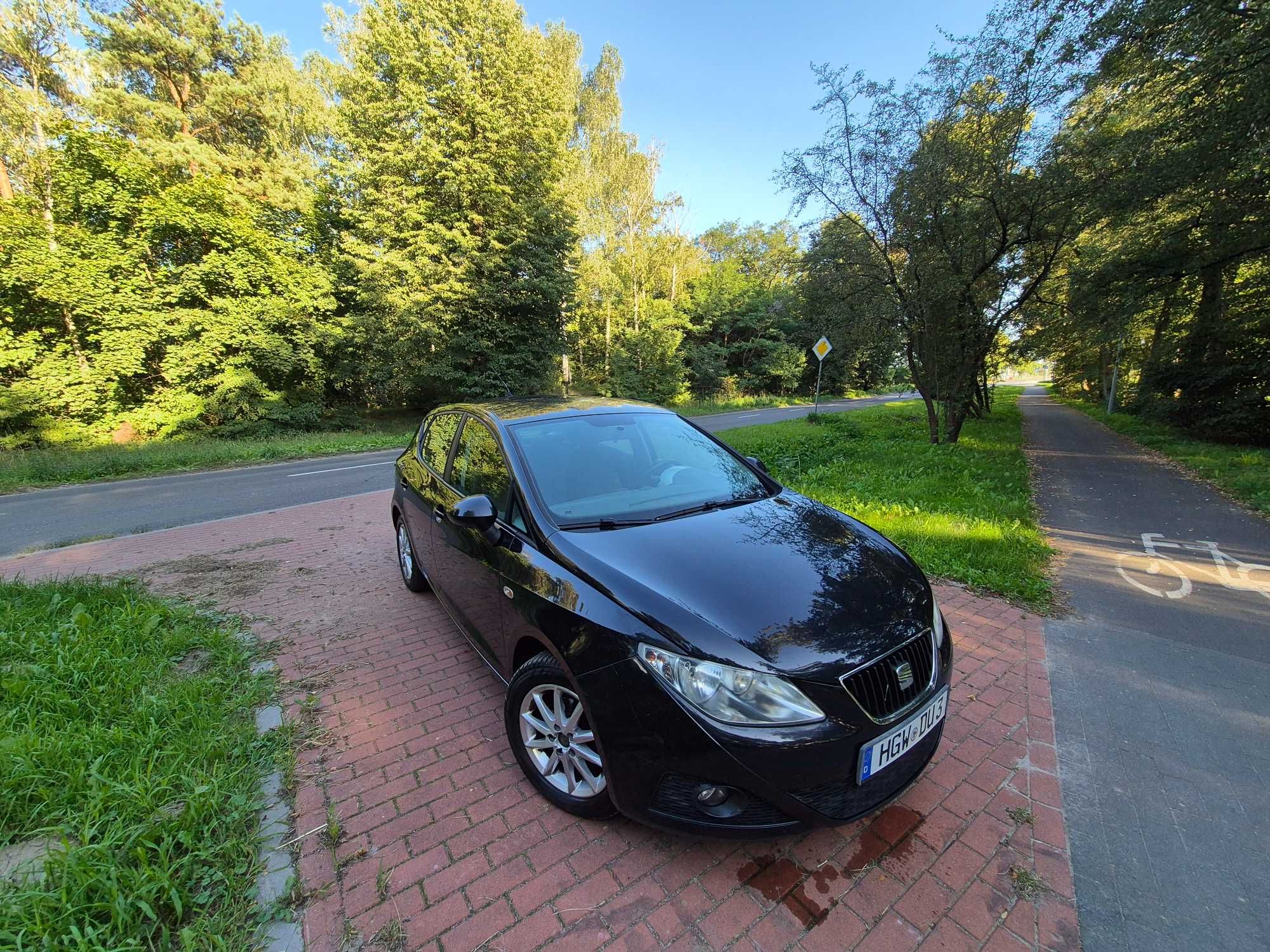 - Seat Ibiza - 5 Drzwi - 1.4 MPI  - Klimatyzacja - 2012 -