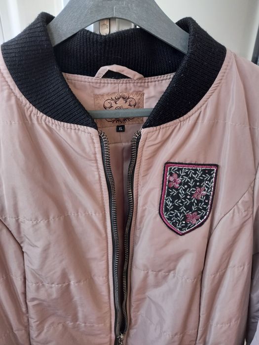 Жіноча подовжена куртка