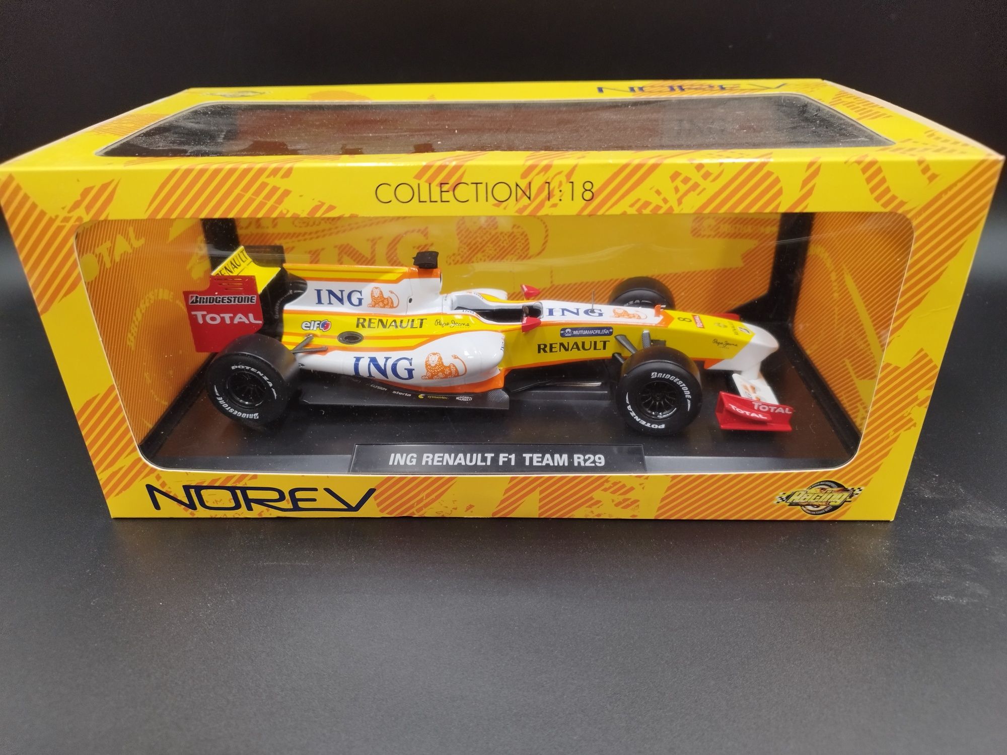 1:18 Norev F1 Team ING Renault R29 Piquet model