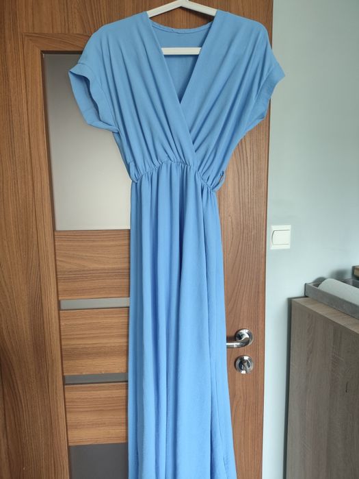 Długa sukienka niebieska letnia włoska