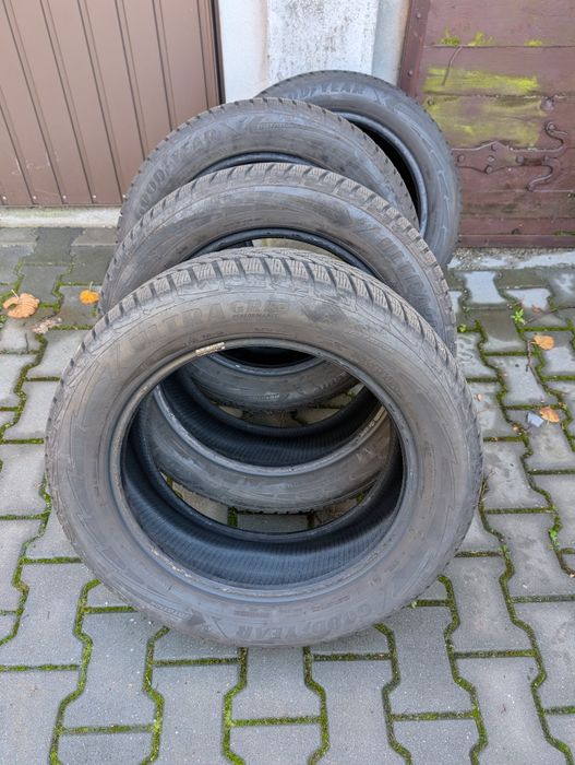 Zimowe opony Goodyear Ultra Grip meden in Germany