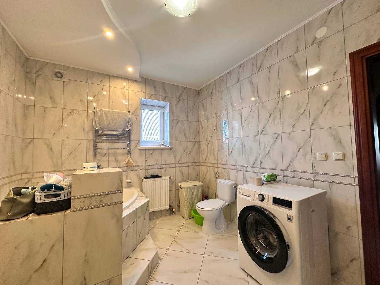 Продаж будинку в Городку