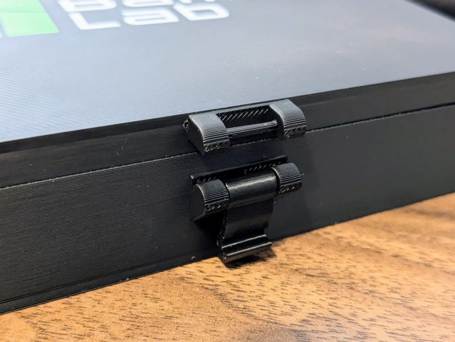 Fecho Simples para Caixas Pequenas