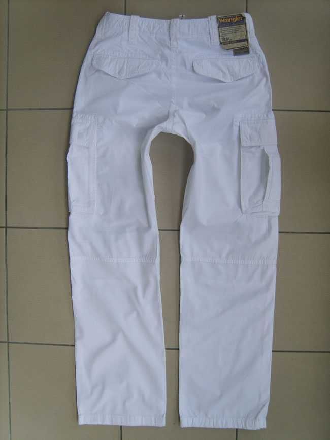 Spodnie męskie , Wrangler Trail białe bojówki W28 L32 ; pas 74 cm