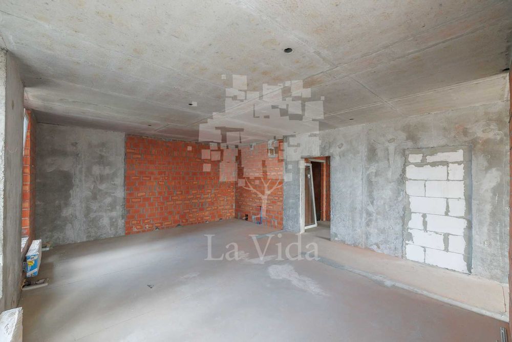 Двокімнатна квартира з паркомісцем та коморою в ЖК Тайм Time