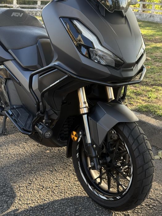 Honda ADV350 c/ extras