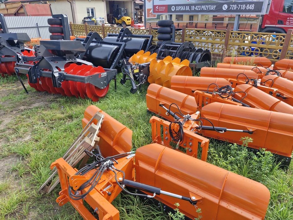 Pług do śniegu dostępny TUZ 3 m kukurydzy strzałkowy jcb manitou euro