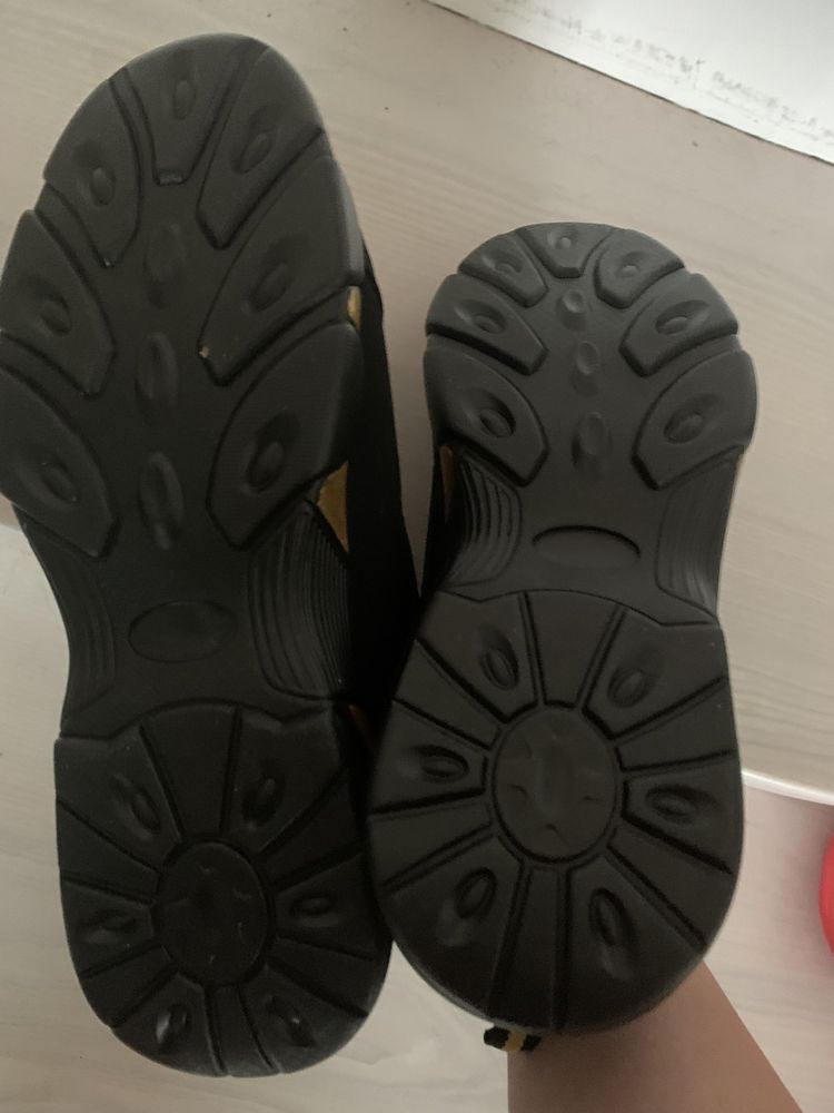 Продам кросовки 43,5-44 розміру